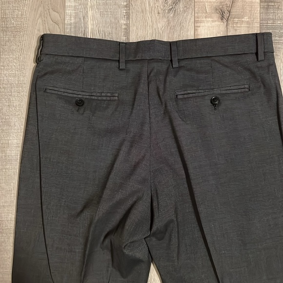 Perry Ellis Modern Fit Dress Pants - Picture 9 of 9